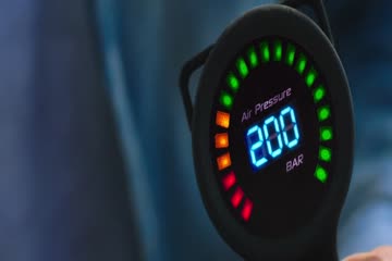 47 Meters Down 2017 in English