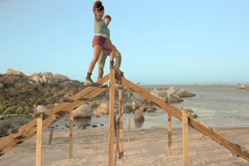 6 Headed Shark Attack 2018 Dubb in Hindi