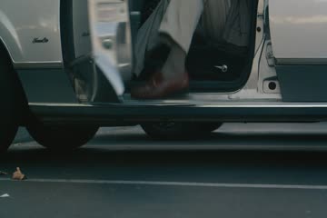 Air 2023 Dubbed in Hindi