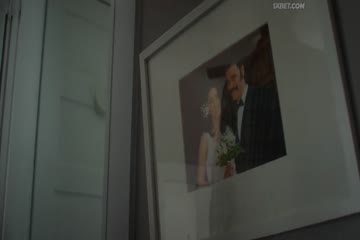 Becoming 2020 in Hindi