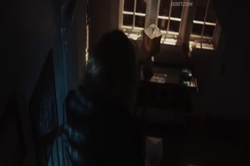 Becoming 2020 in Hindi