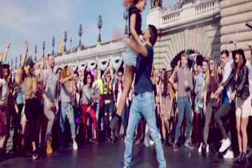 Befikre 2016 Dvdscr 720p