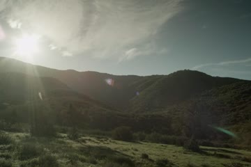 Earthfall 2015 in Hindi dubbed