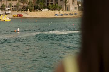 Shark Bait 2022 in hindi Dubb