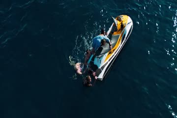 Shark Bait 2022 in hindi Dubb