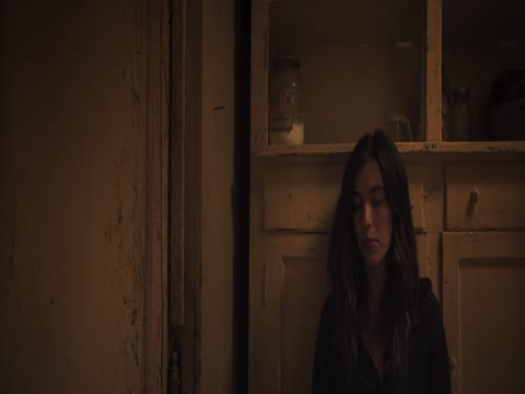 Shut In 2022 Hindi Dubb