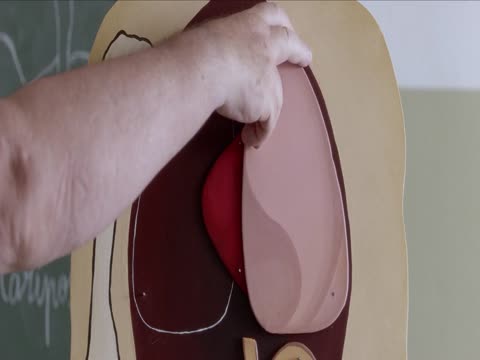 Tin and Tina 2023 in Hindi Dubbed