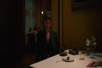 Triangle of Sadness 2022 in Hindi Dubbed