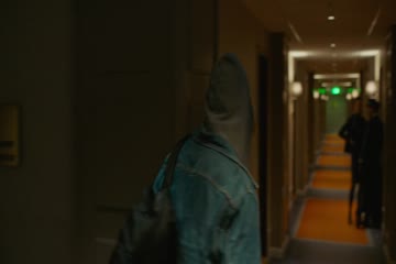 Triangle of Sadness 2022 in Hindi Dubbed